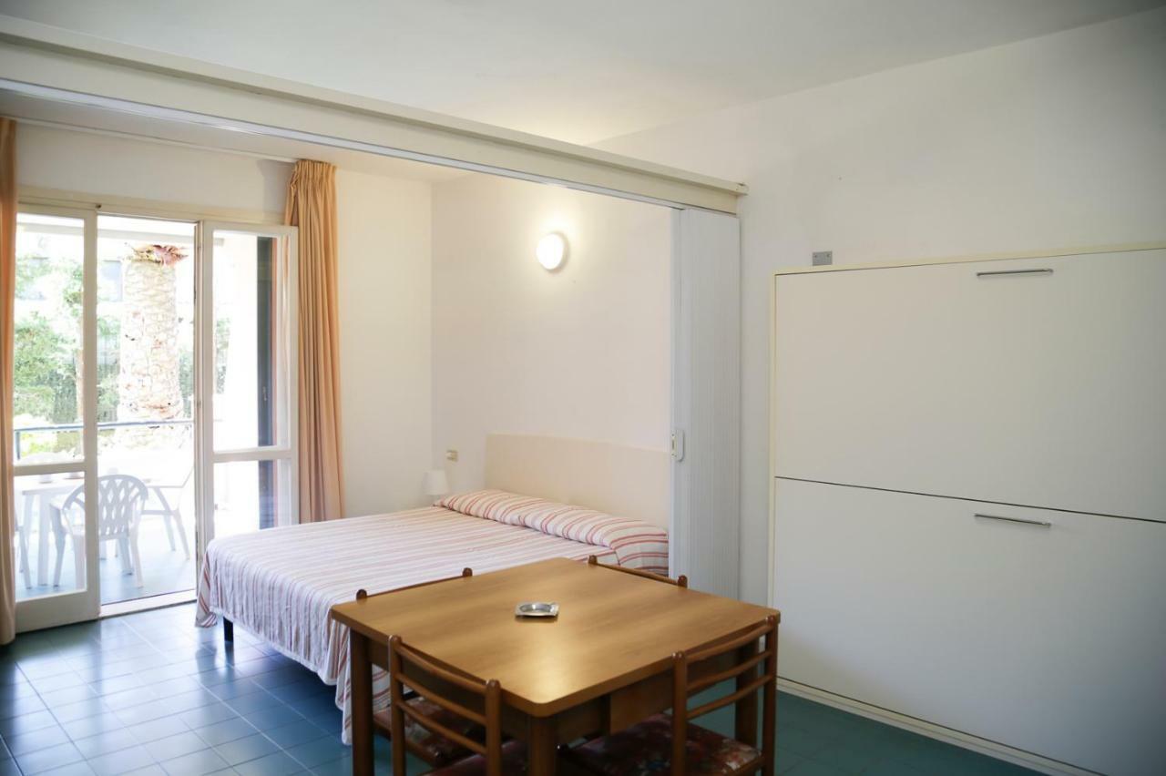 Appartamenti Maricampo By Helloelba Marina di Campo Kültér fotó